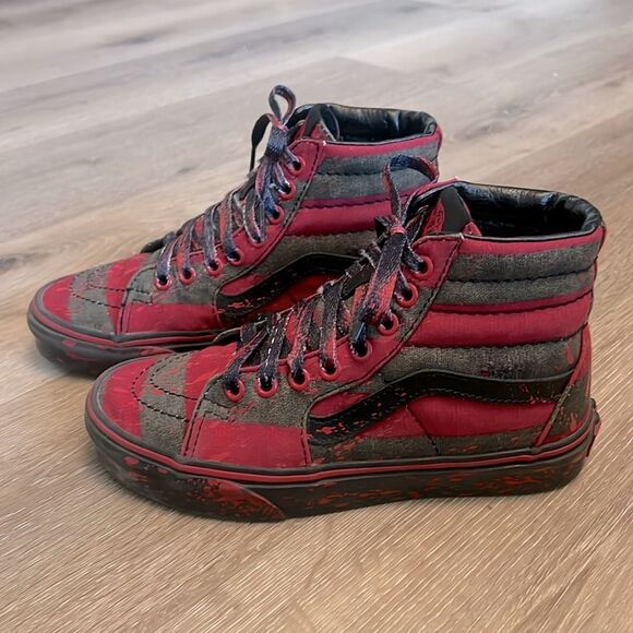 Vans of the wall SK8-HI THE NIGHTMARE ON ELM STREET SIZE US MEN 4 US WOMEN 5.5 - Picture 3 of 12